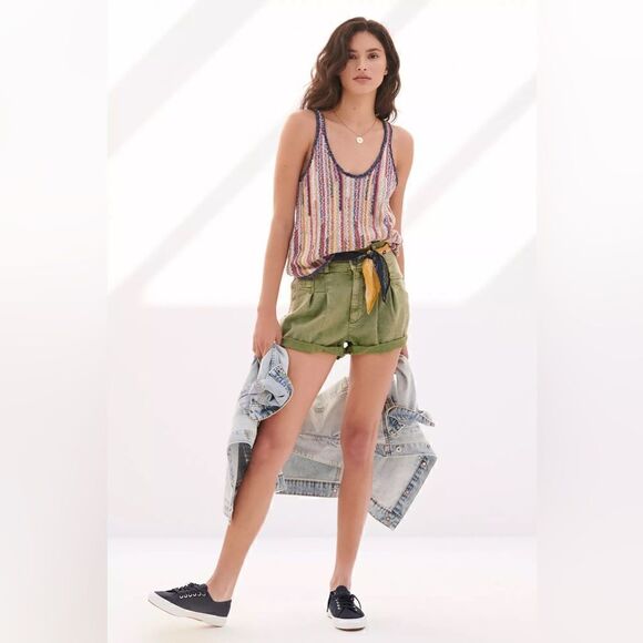 Anthropologie Pilcro Relaxed Pleat Shorts - Picture 2 of 6